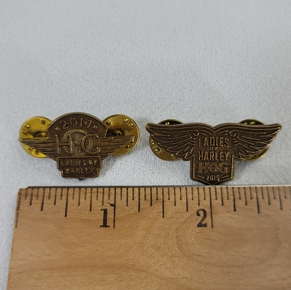 (2) Ladies Of Harley Pins - Harley-Davidson Motorcycles - Picture 4 of 8